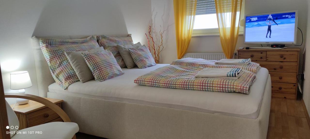 Mészáros apartman Bük Esterno foto
